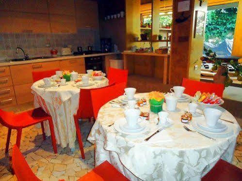 B&B Cottage Dei Consoli Sant'Agata Li Battiati Exterior foto